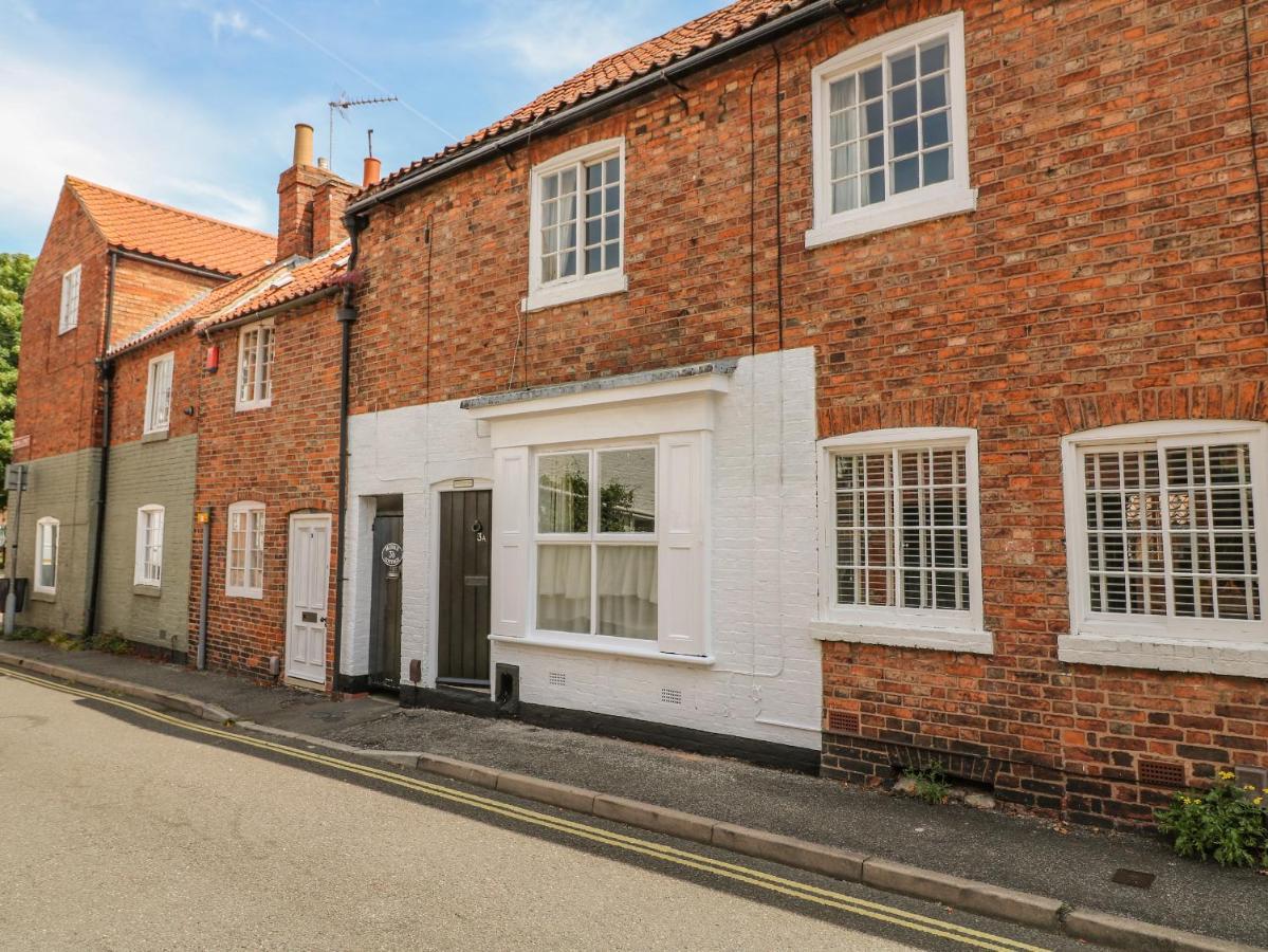 The Old Sweet Shop Villa Newark-on-Trent  ภายนอก รูปภาพ