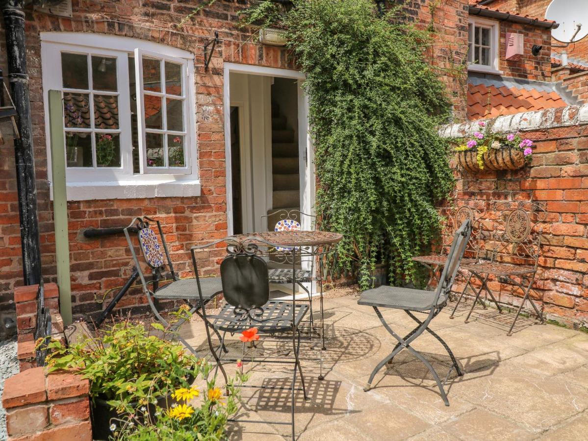 The Old Sweet Shop Villa Newark-on-Trent  ภายนอก รูปภาพ
