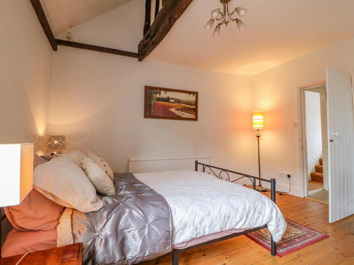 The Old Sweet Shop Villa Newark-on-Trent  ภายนอก รูปภาพ